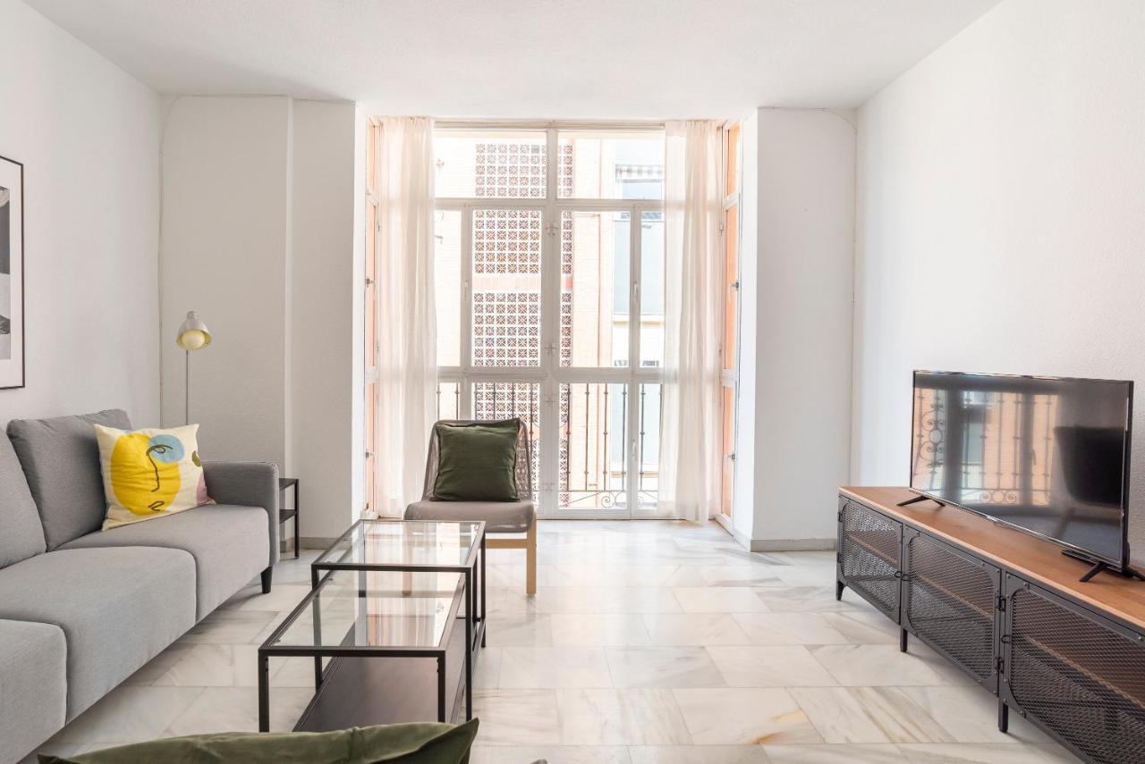 Lu&Cia Central Station 2 Parking Free Apartment Malaga Luaran gambar