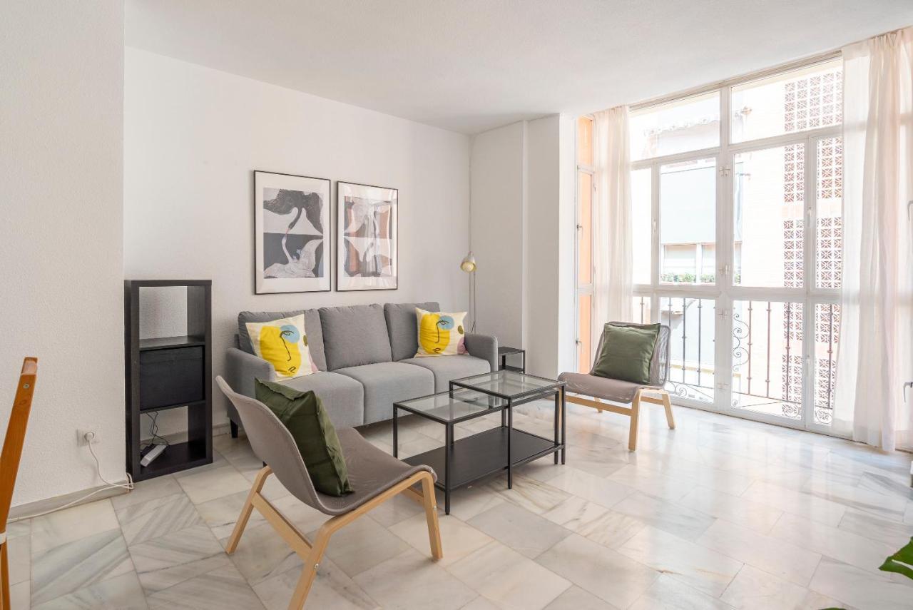 Lu&Cia Central Station 2 Parking Free Apartment Malaga Luaran gambar
