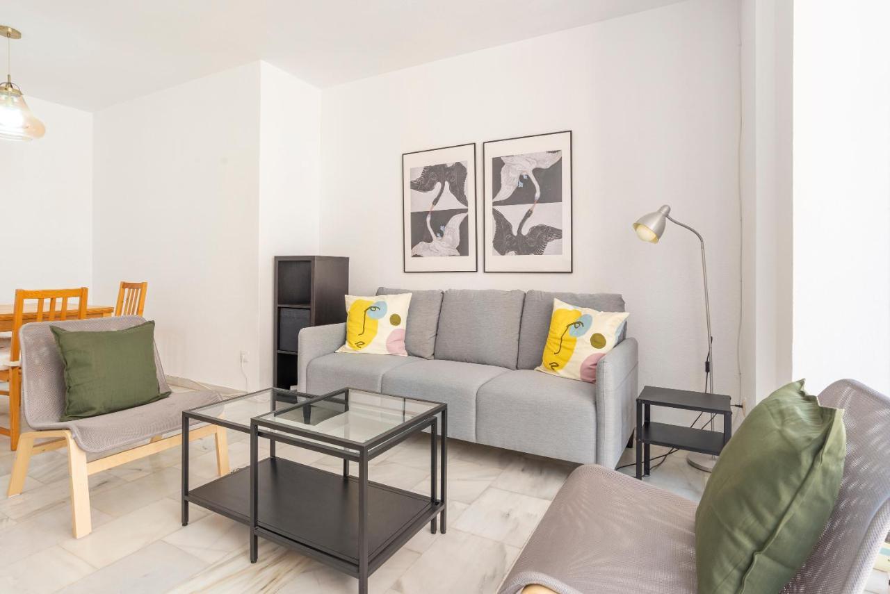 Lu&Cia Central Station 2 Parking Free Apartment Malaga Luaran gambar
