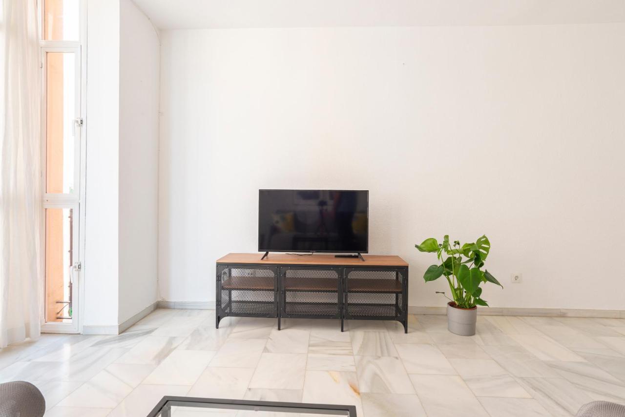 Lu&Cia Central Station 2 Parking Free Apartment Malaga Luaran gambar